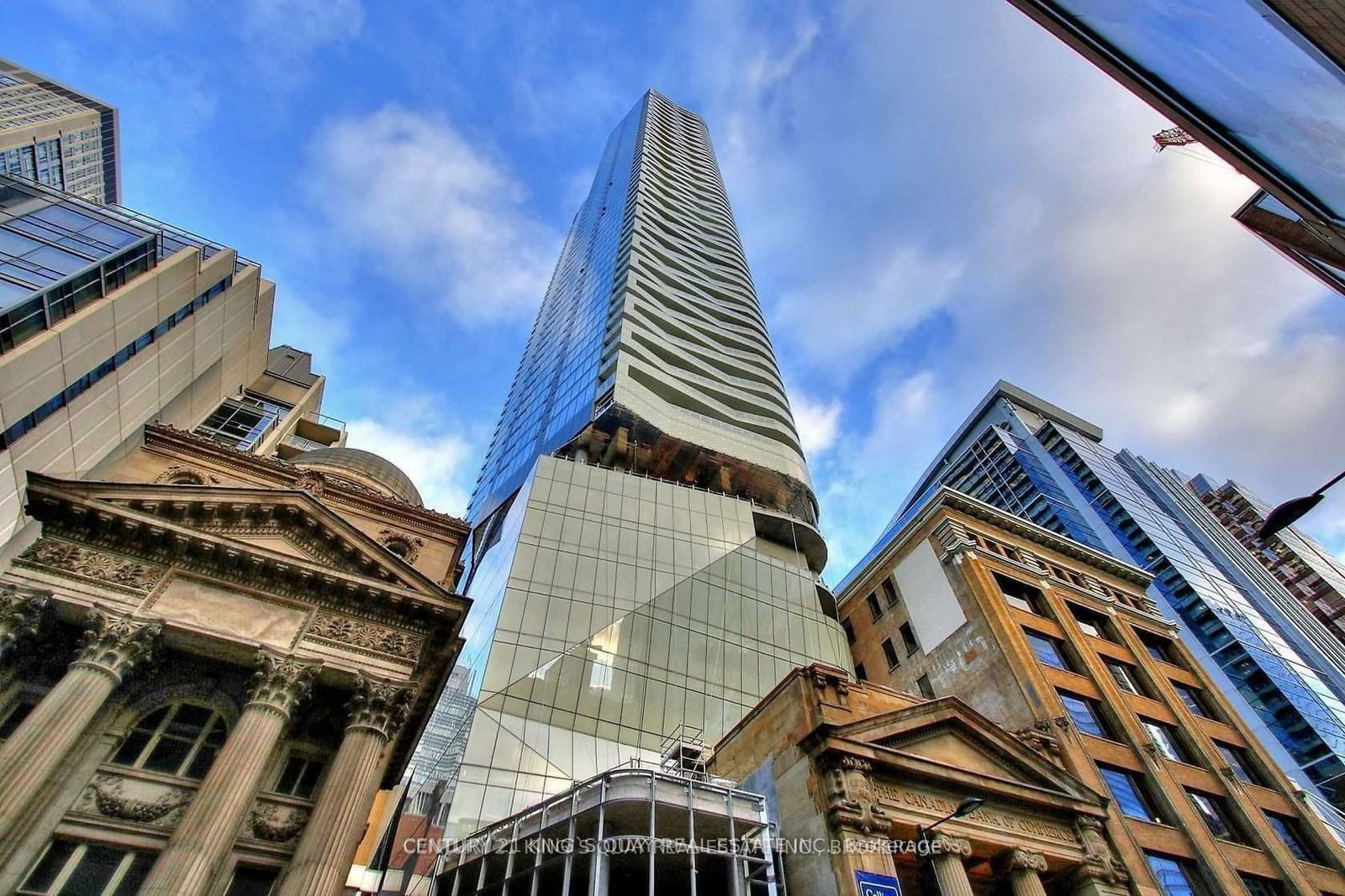 197 Yonge St, unit 1706 for rent - image #1