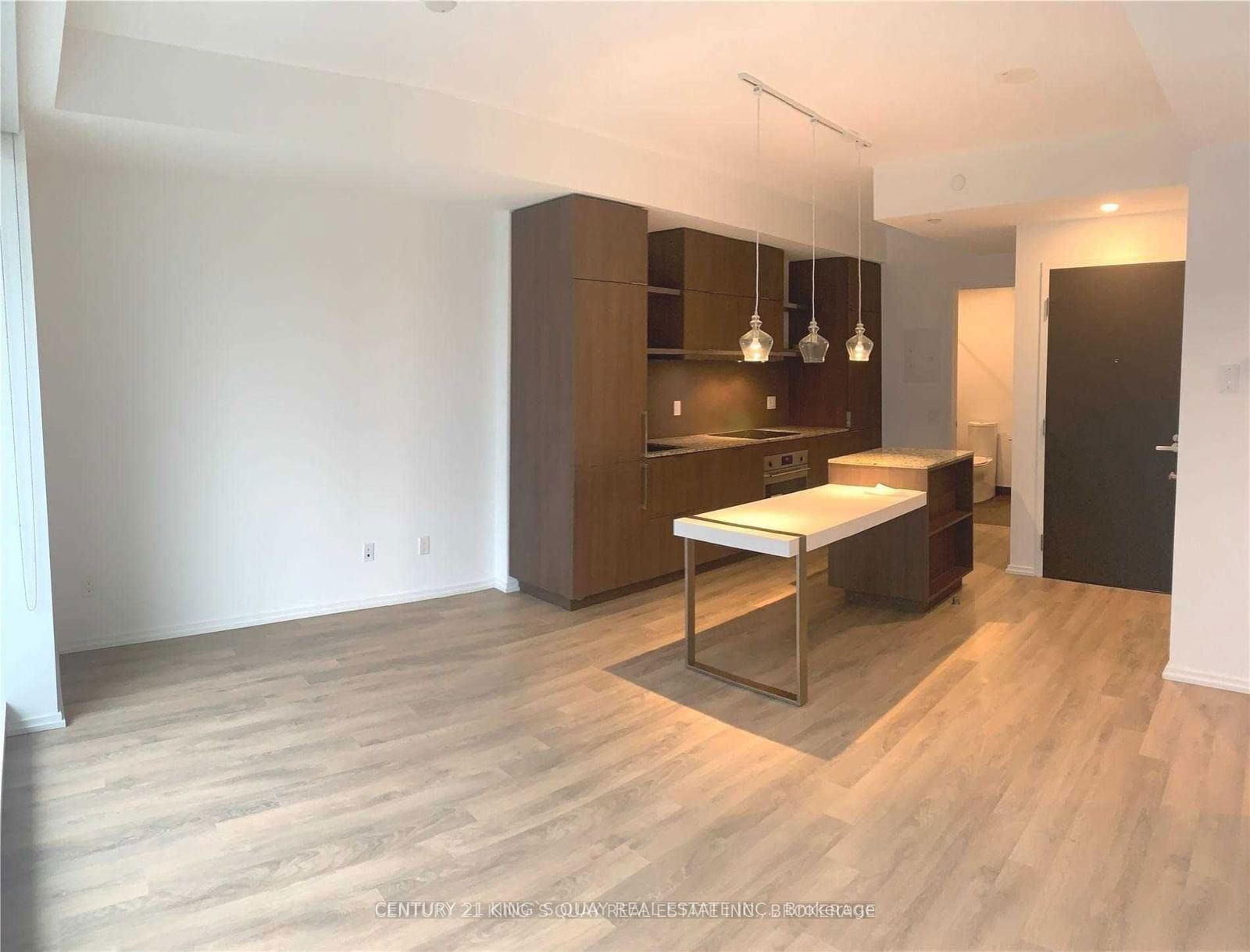 197 Yonge St, unit 1706 for rent