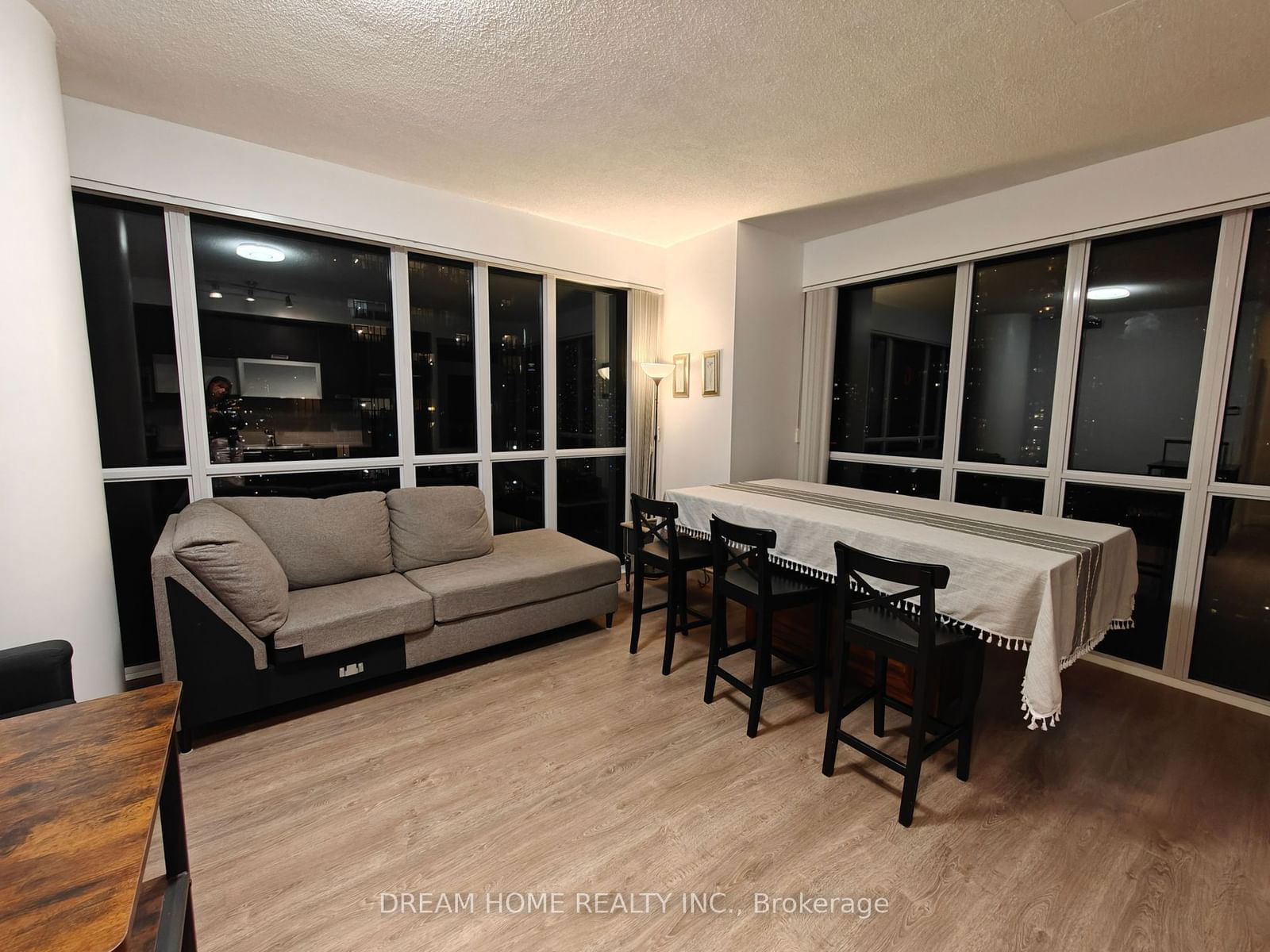 28 Ted Rogers Way, unit 2504 for rent