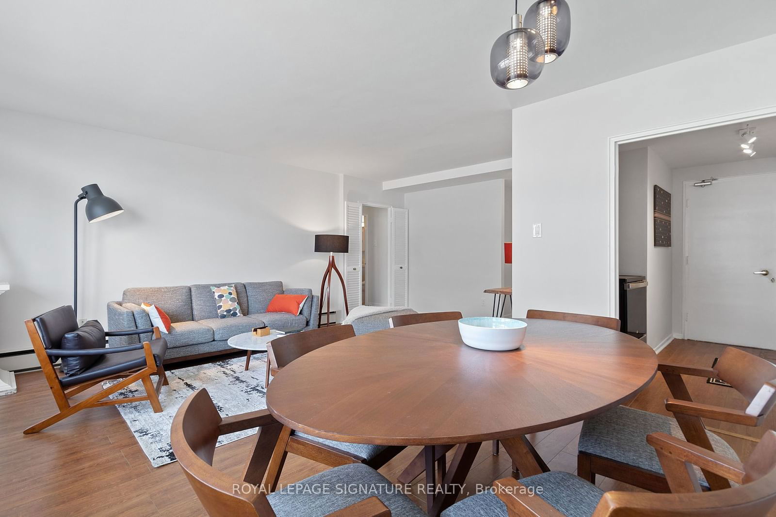 581 Avenue Rd, unit 1104 for sale - image #12