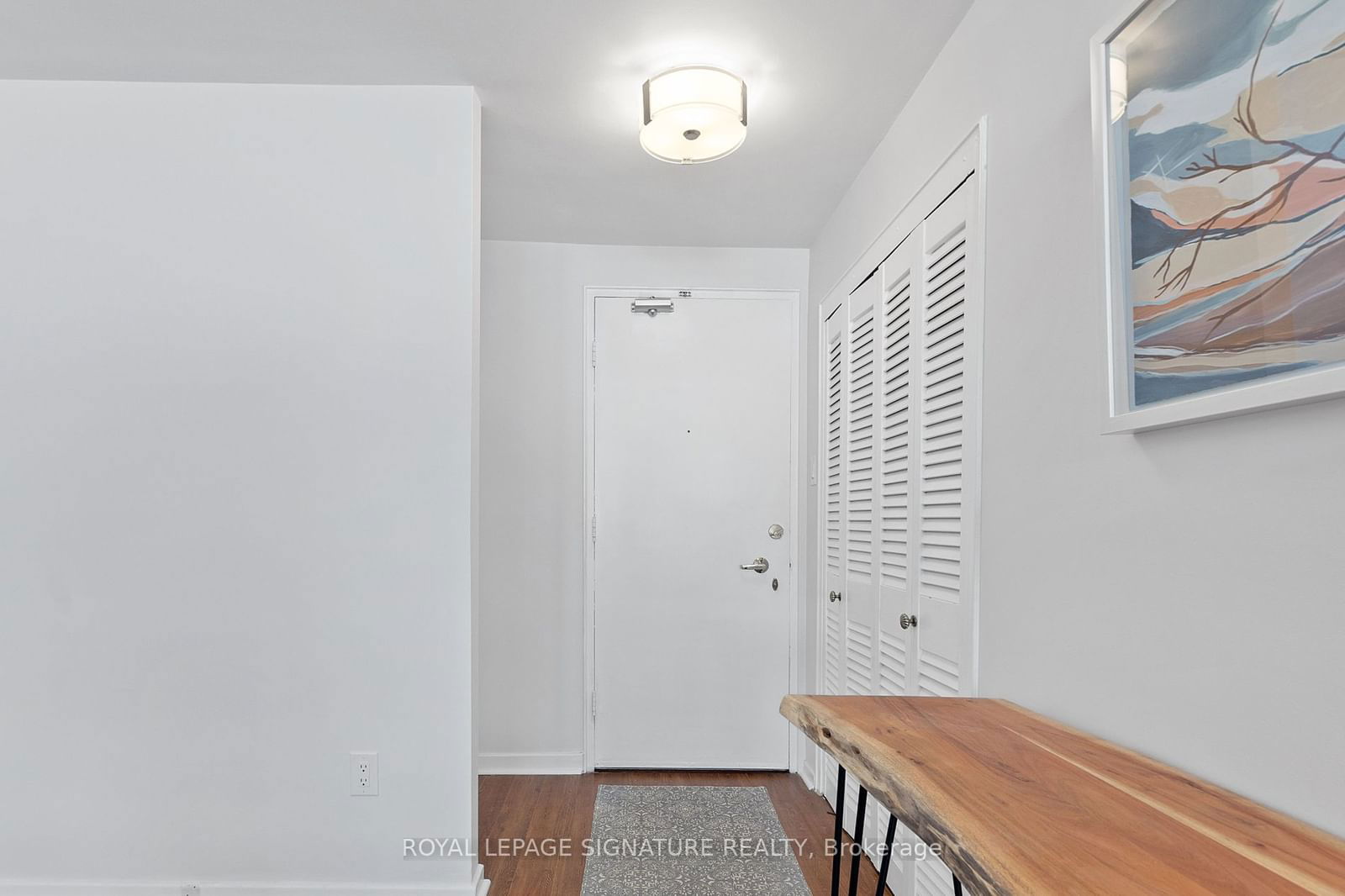 581 Avenue Rd, unit 1104 for sale - image #2