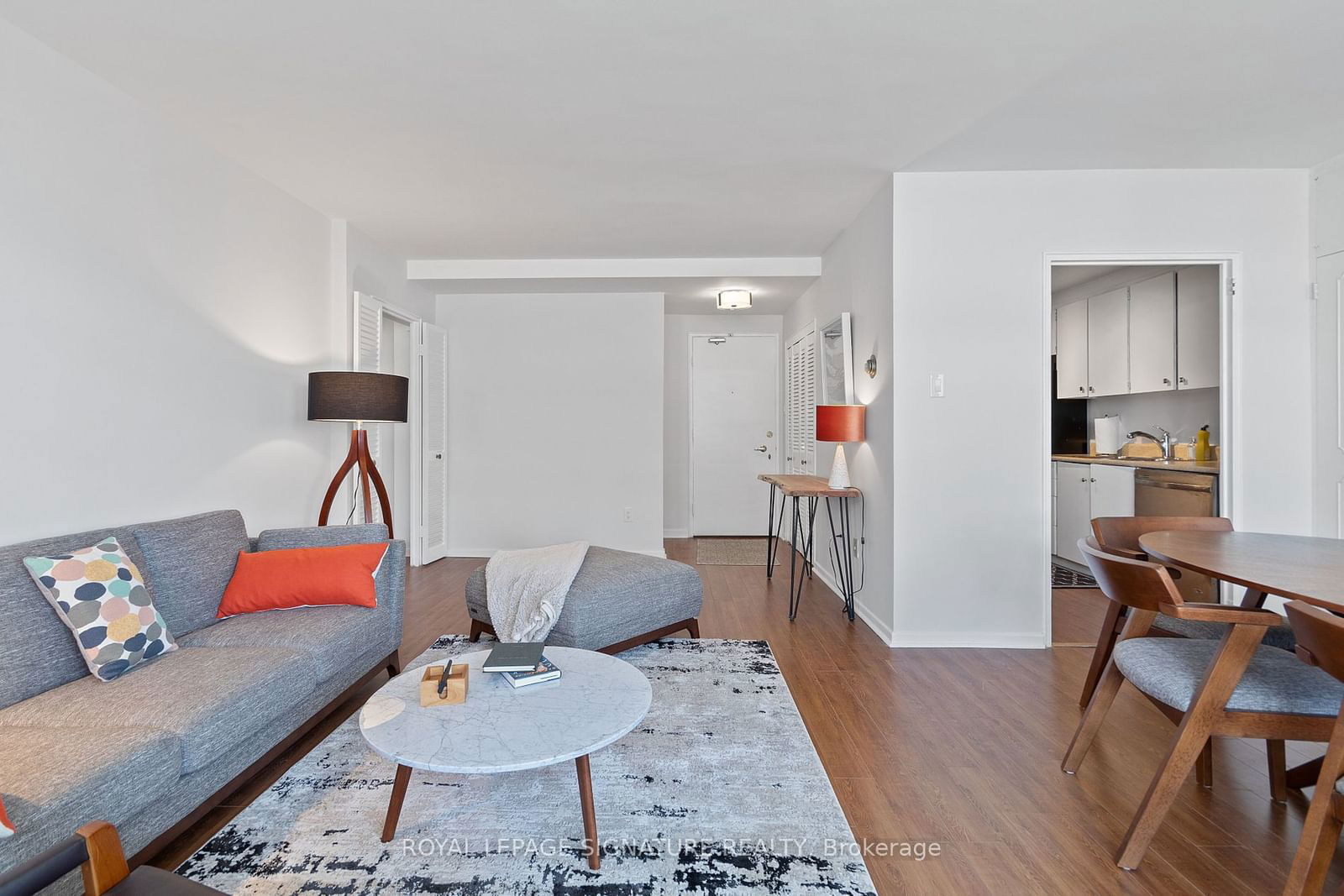 581 Avenue Rd, unit 1104 for sale - image #8