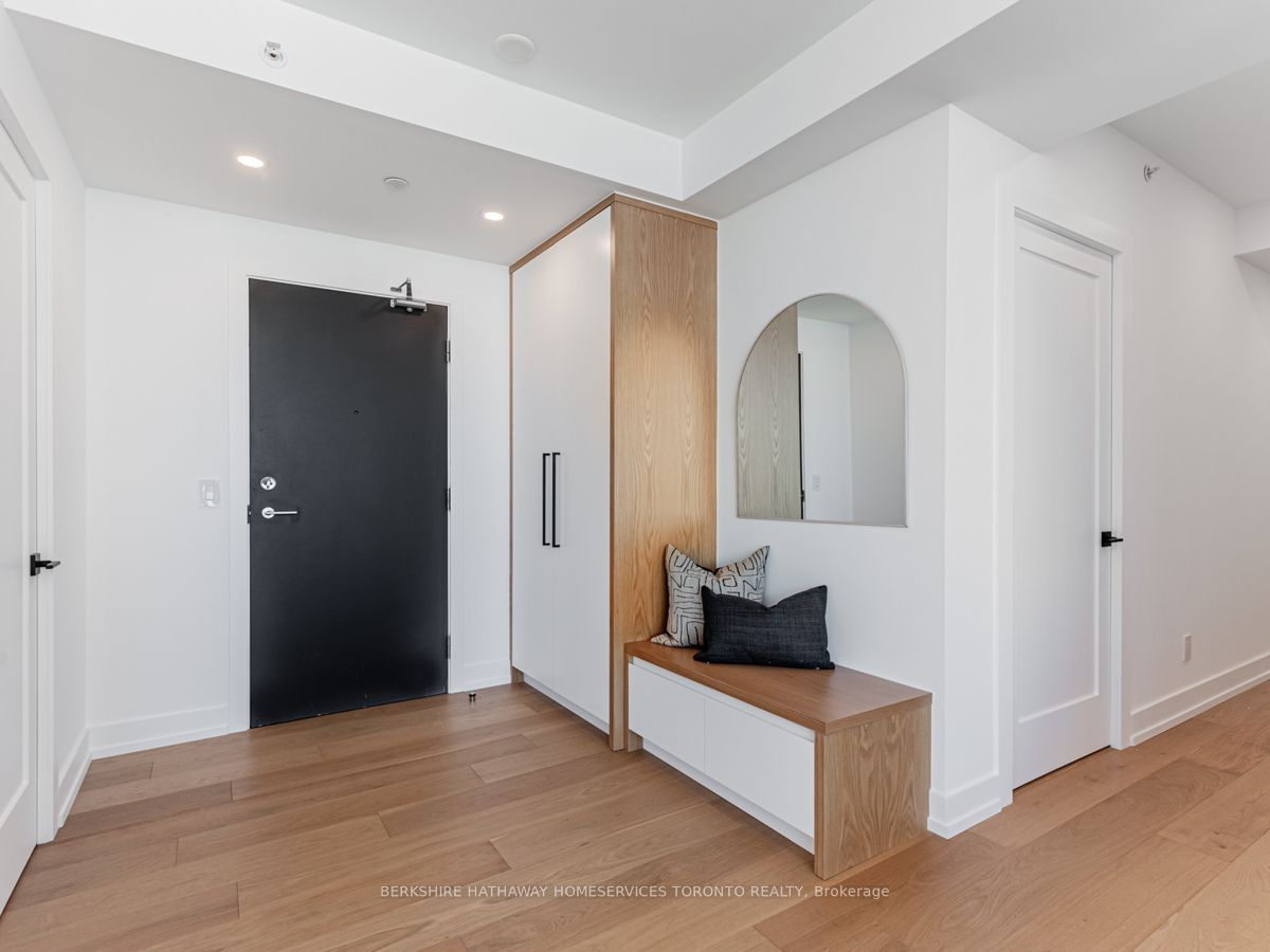 68 merton St, unit PH01 for sale - image #2