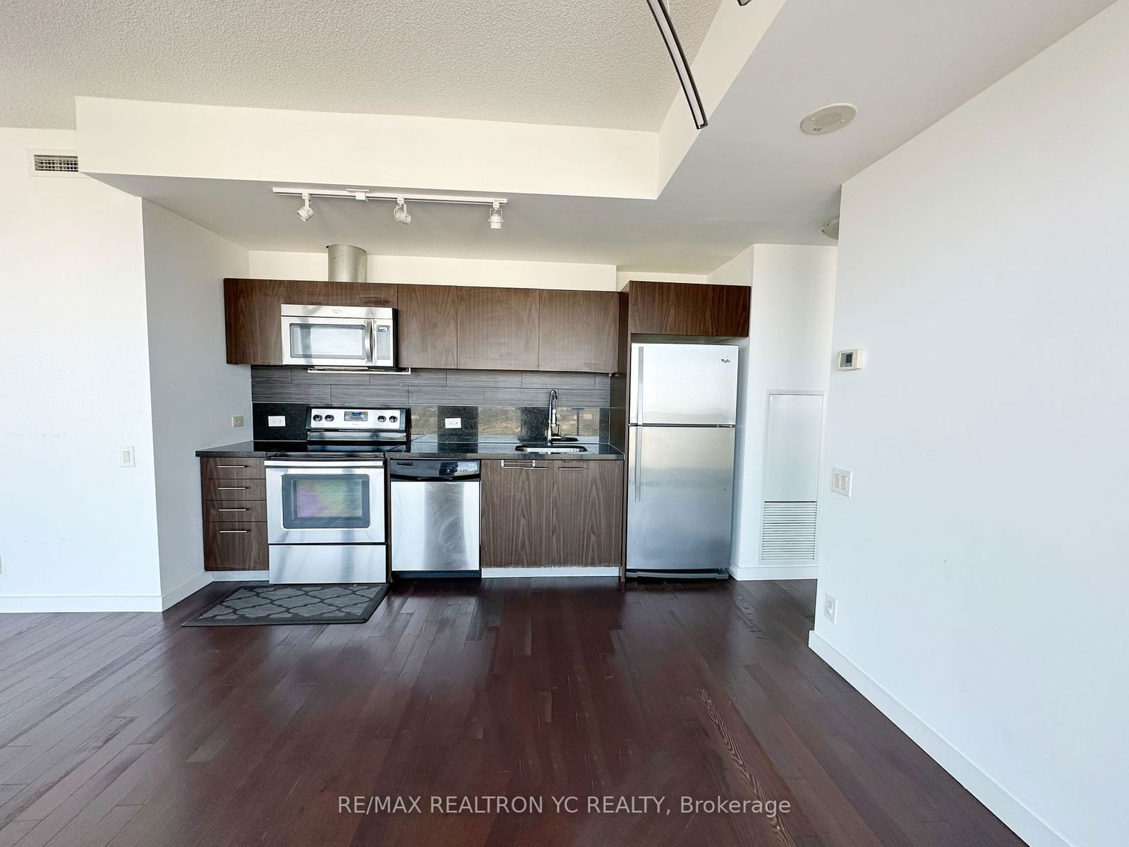 390 Cherry St, unit 2607 for sale - image #6