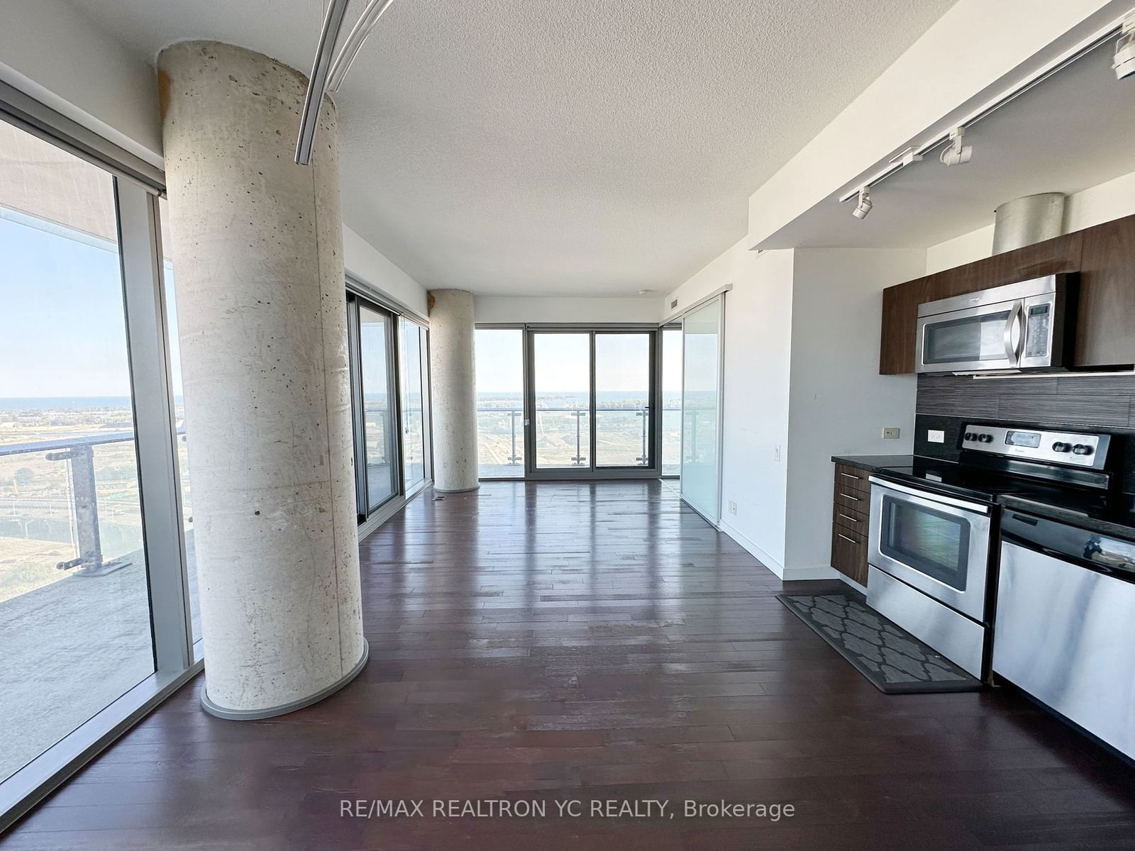 390 Cherry St, unit 2607 for sale - image #7