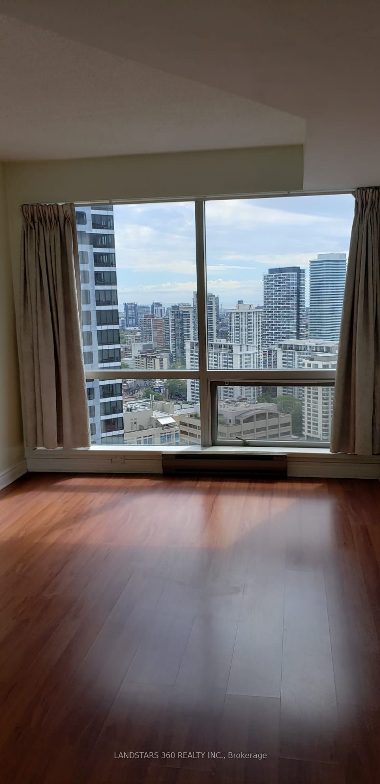 1001 Bay St, unit 3005 for rent