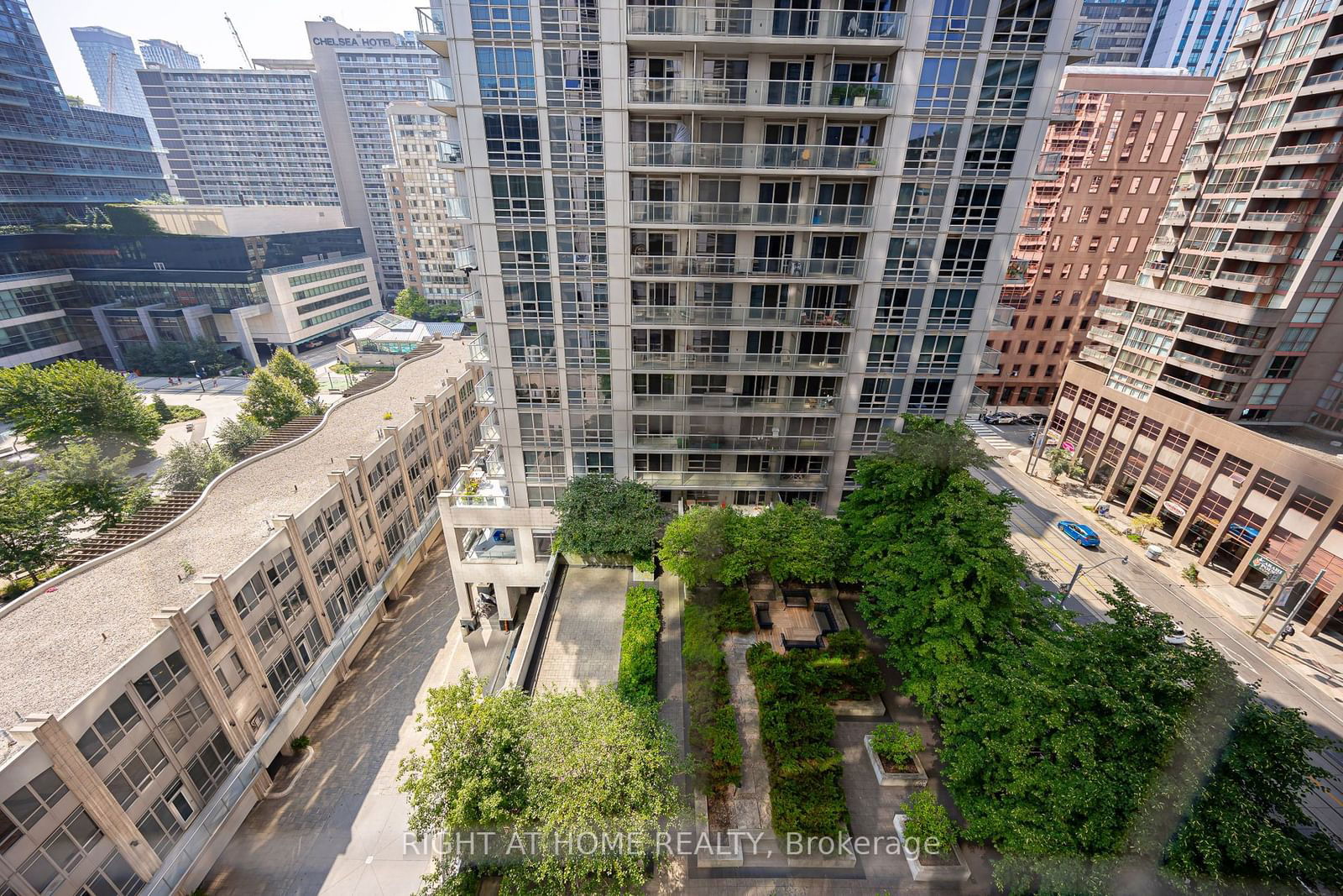 763 Bay St, unit 1006 for sale - image #12