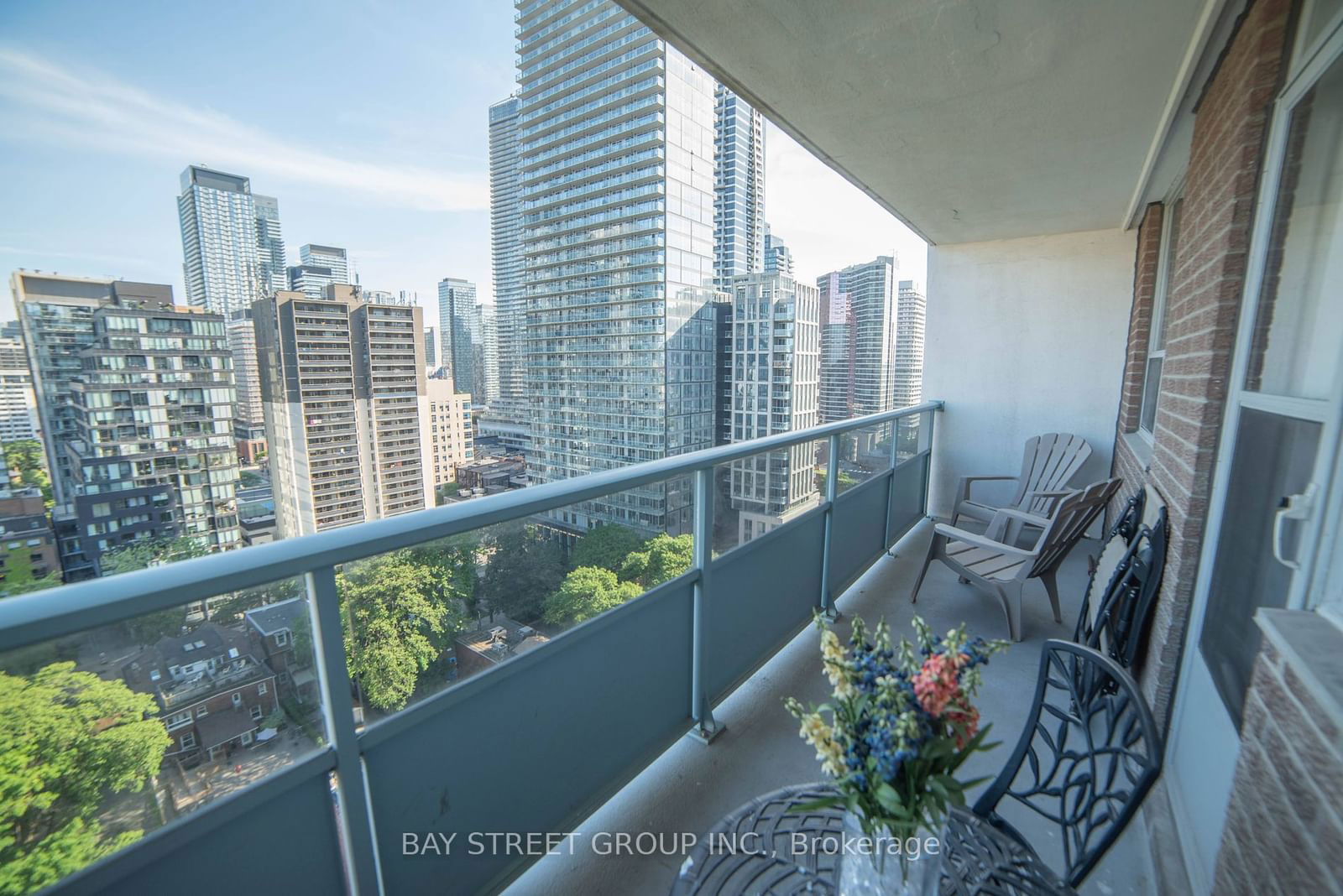 30 Gloucester St, unit 1910 for rent - image #9