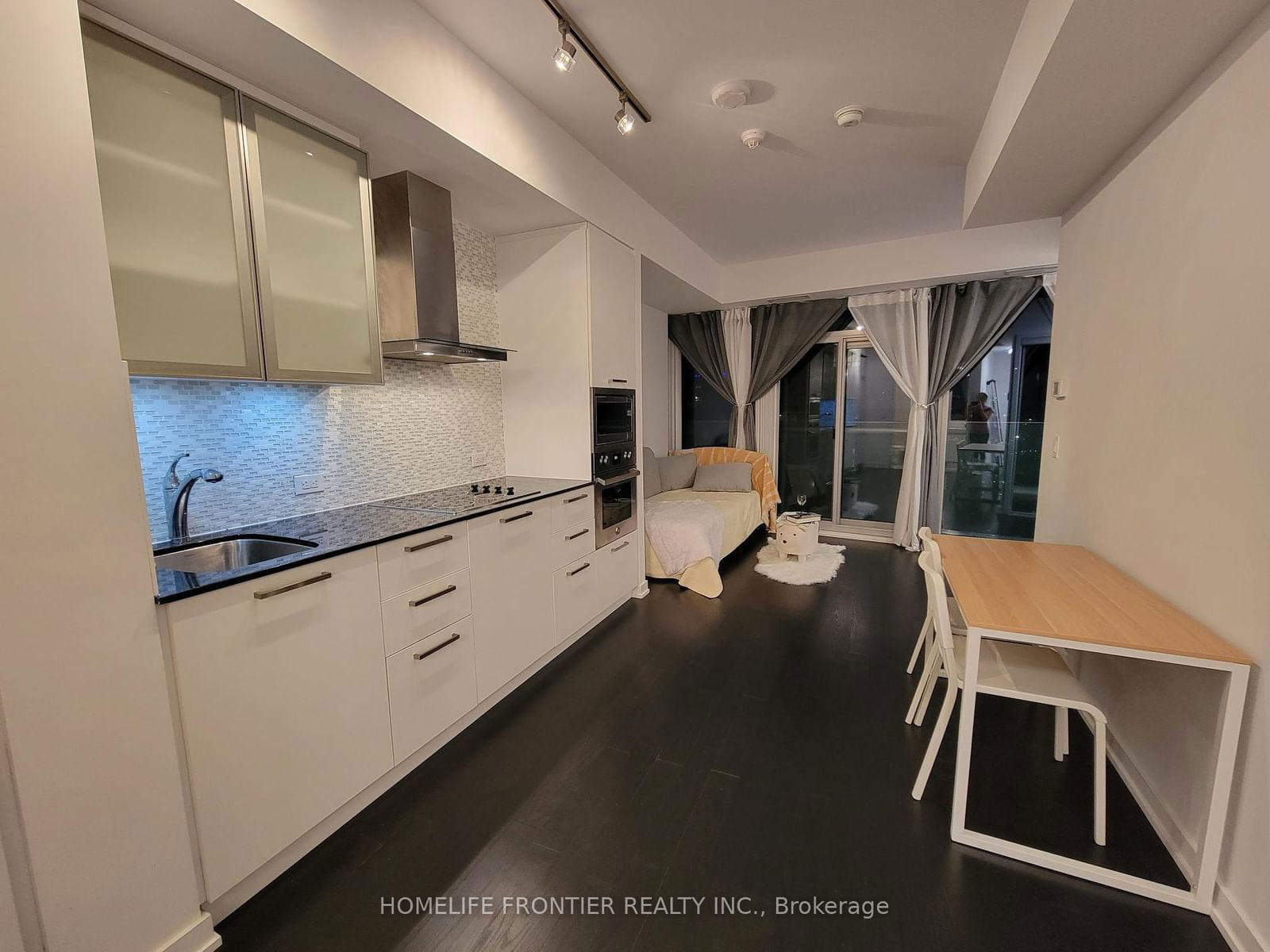 14 York St, unit 4401 for rent - image #7