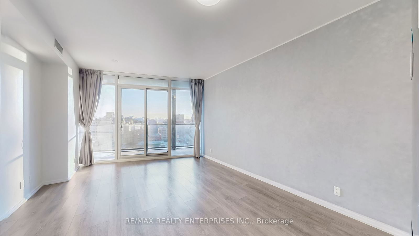 125 Peter St, unit 1301 for sale - image #6