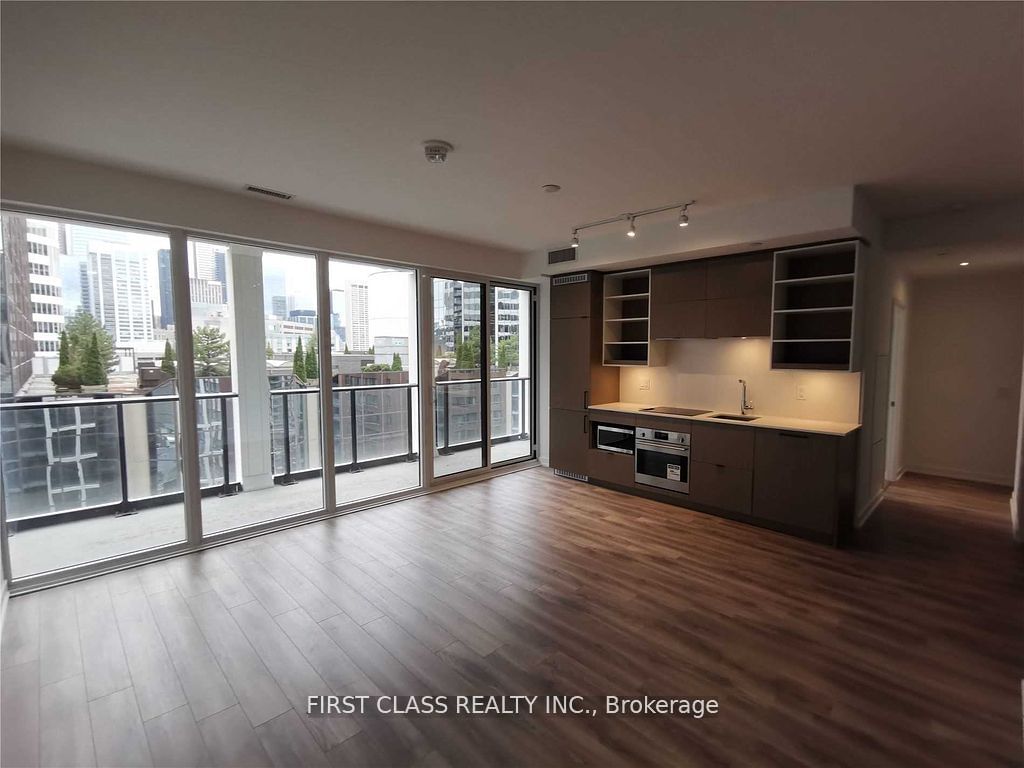 20 Edward St, unit 1010 for rent - image #2