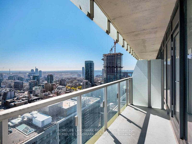 197 Yonge St, unit 3103 for rent - image #3