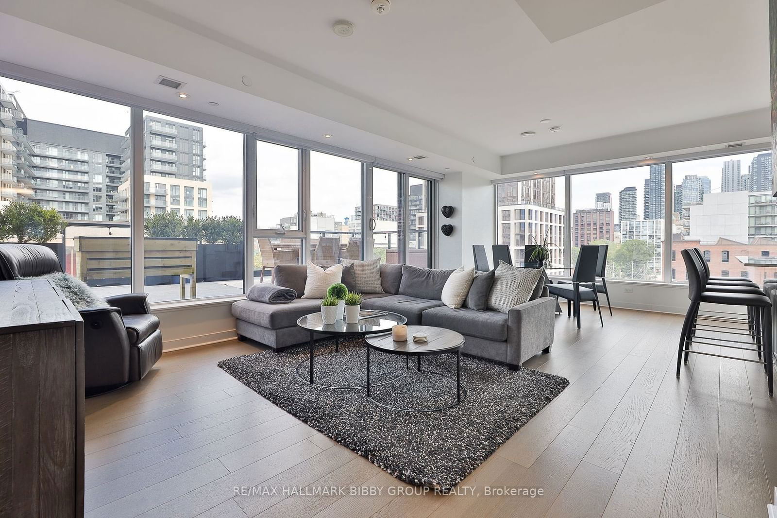 501 Adelaide St W, unit 611 for sale - image #2