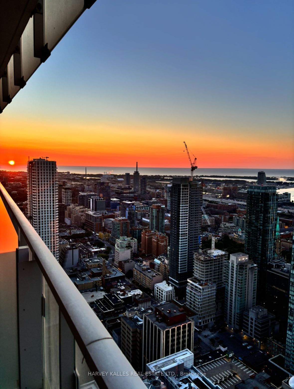 197 Yonge St, unit 4908 for sale