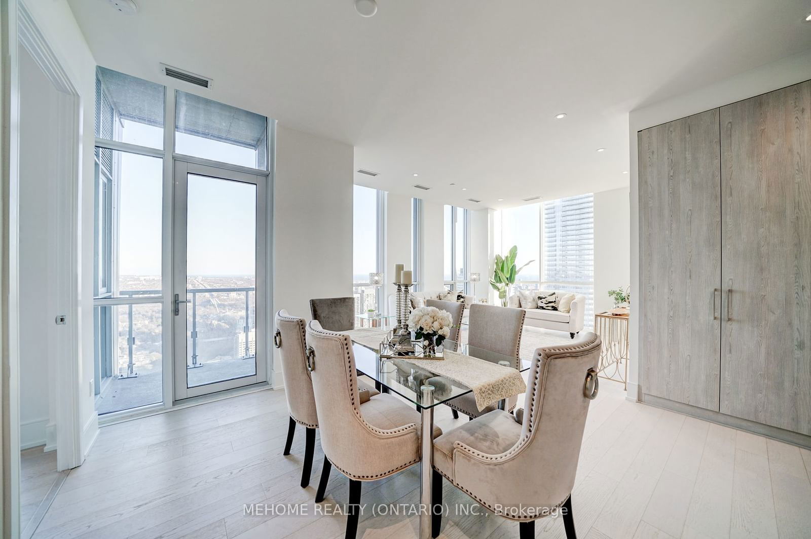 1 Yorkville Ave, unit Ph06 for sale