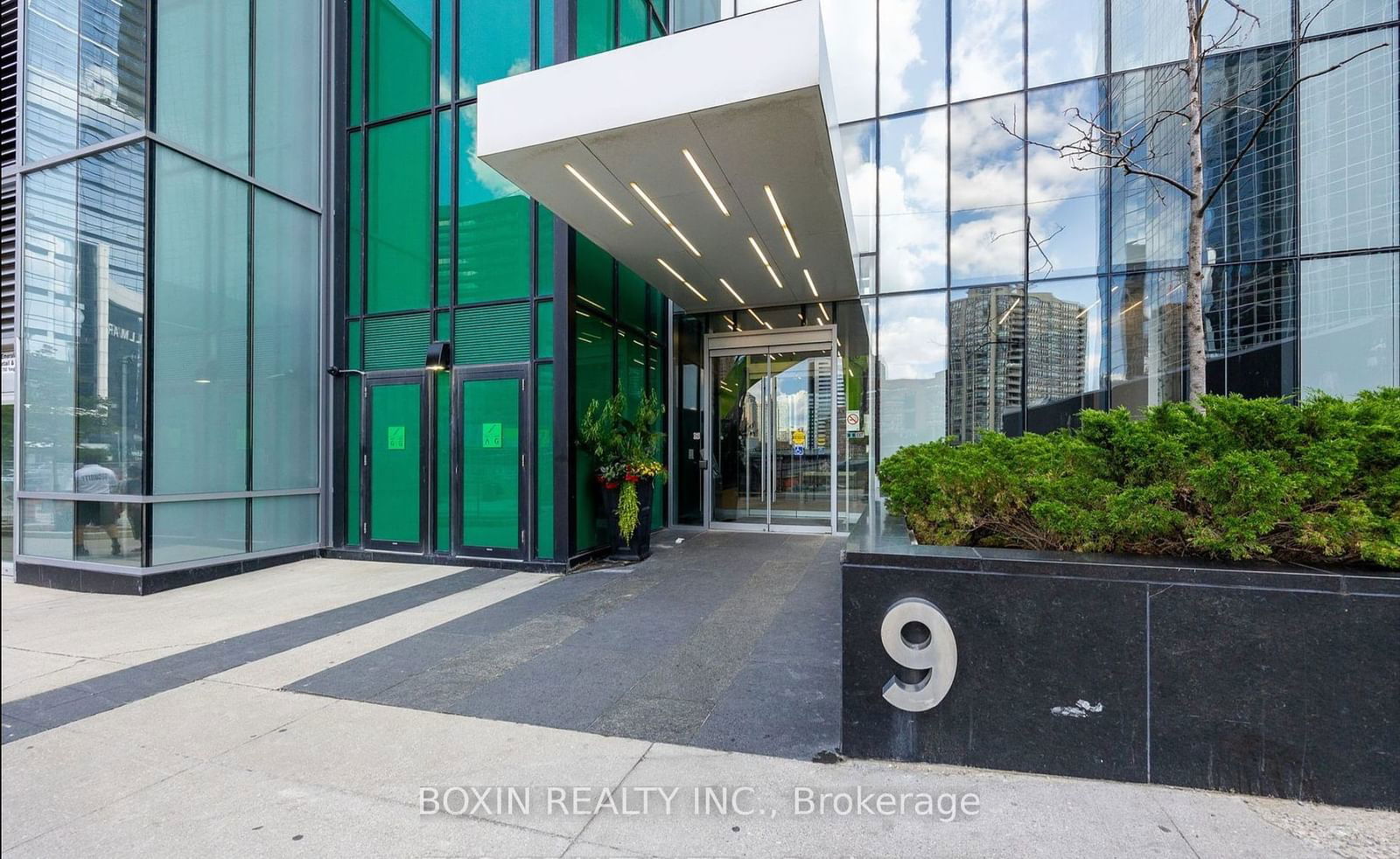 9 Bogert Ave, unit 2404 for sale - image #2