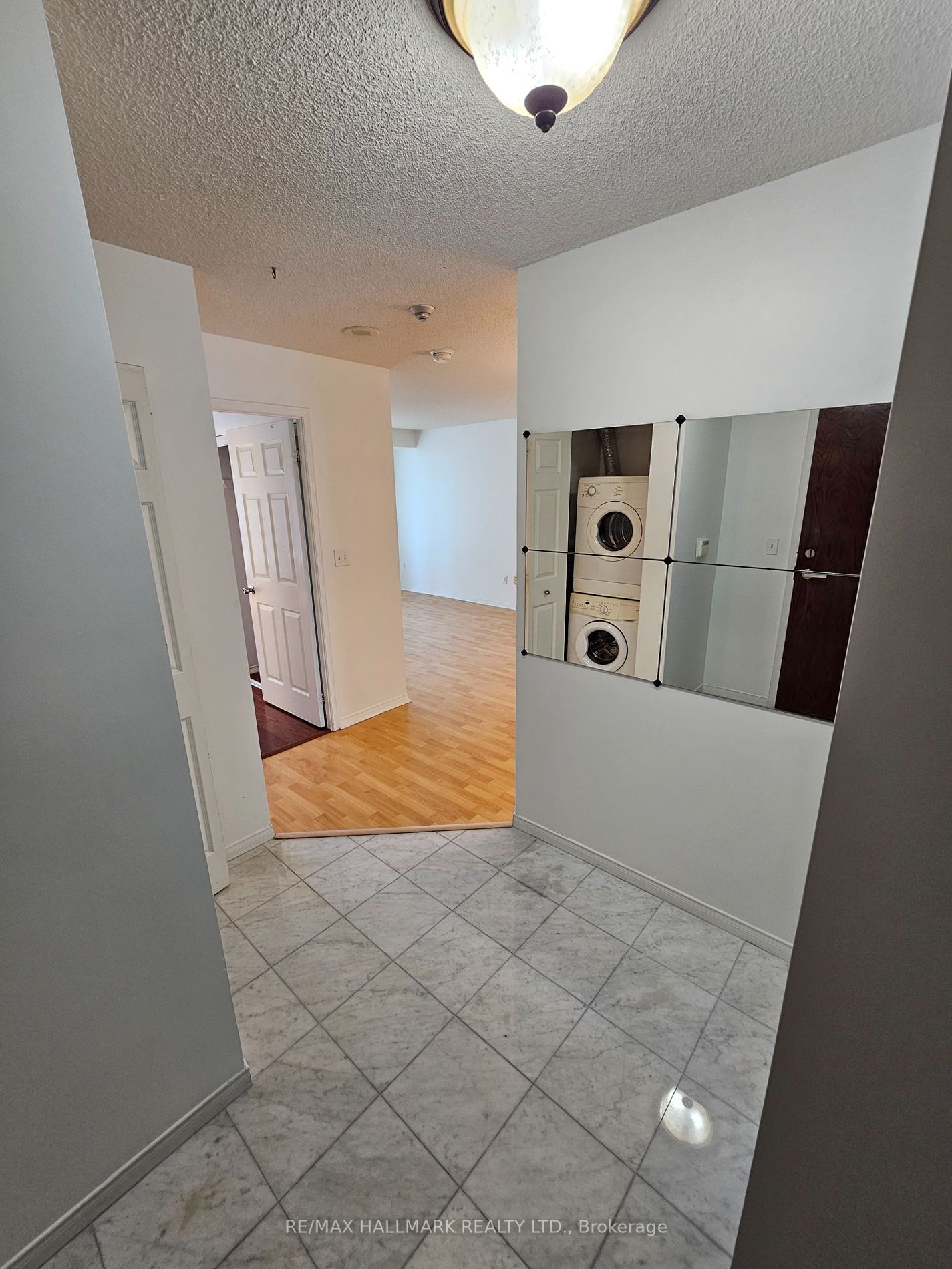 29 Pemberton Ave, unit 409 for rent - image #5