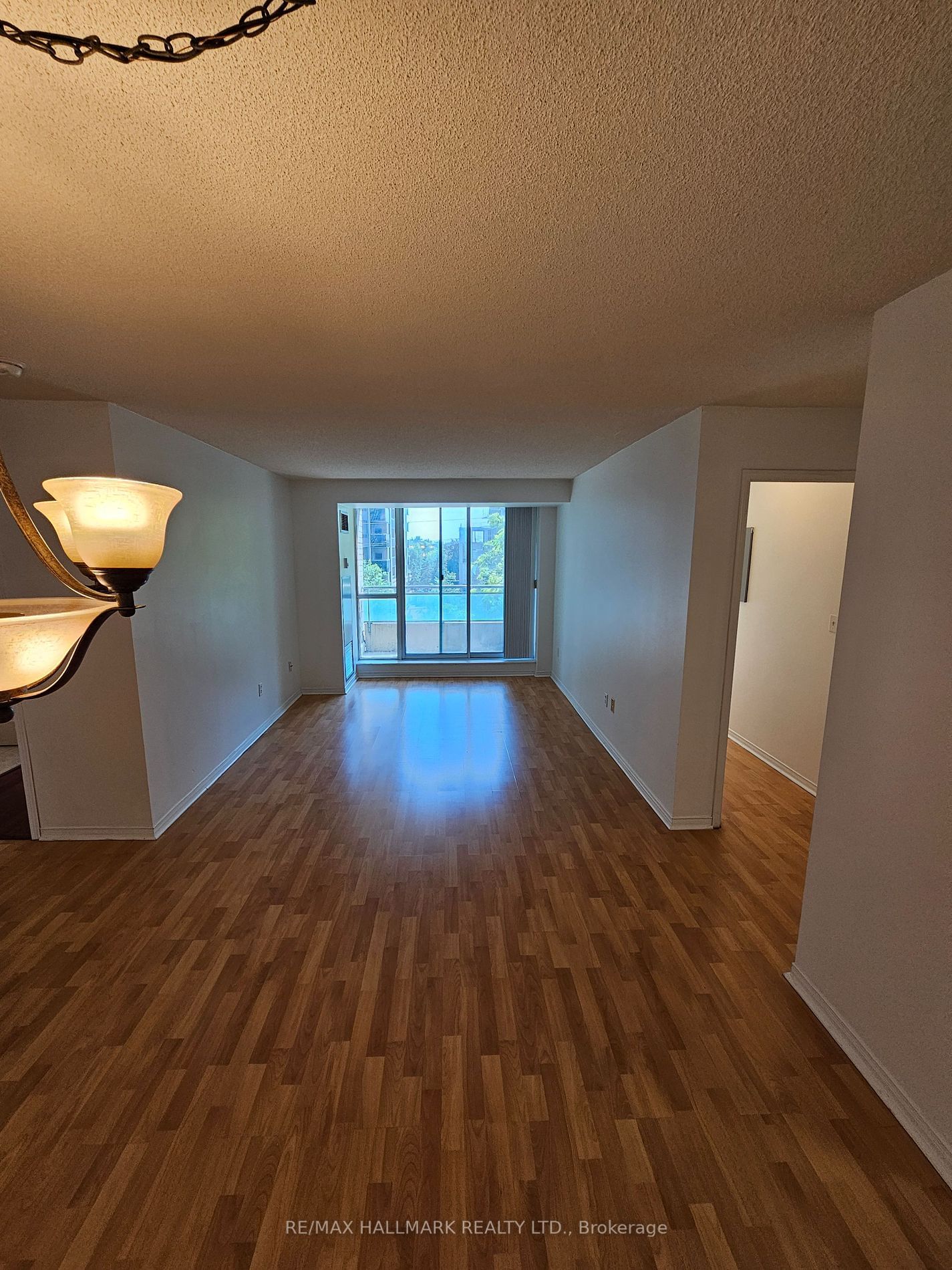 29 Pemberton Ave, unit 409 for rent - image #9