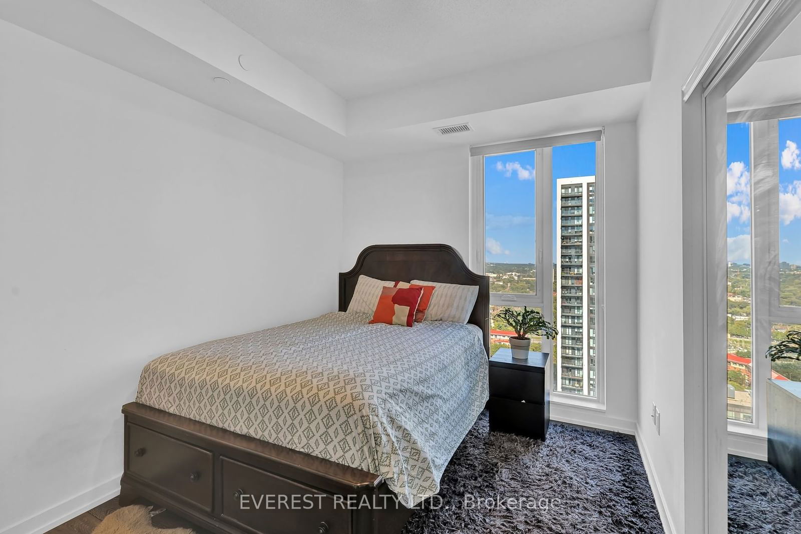 225 Sumach St, unit 2511 for sale - image #10