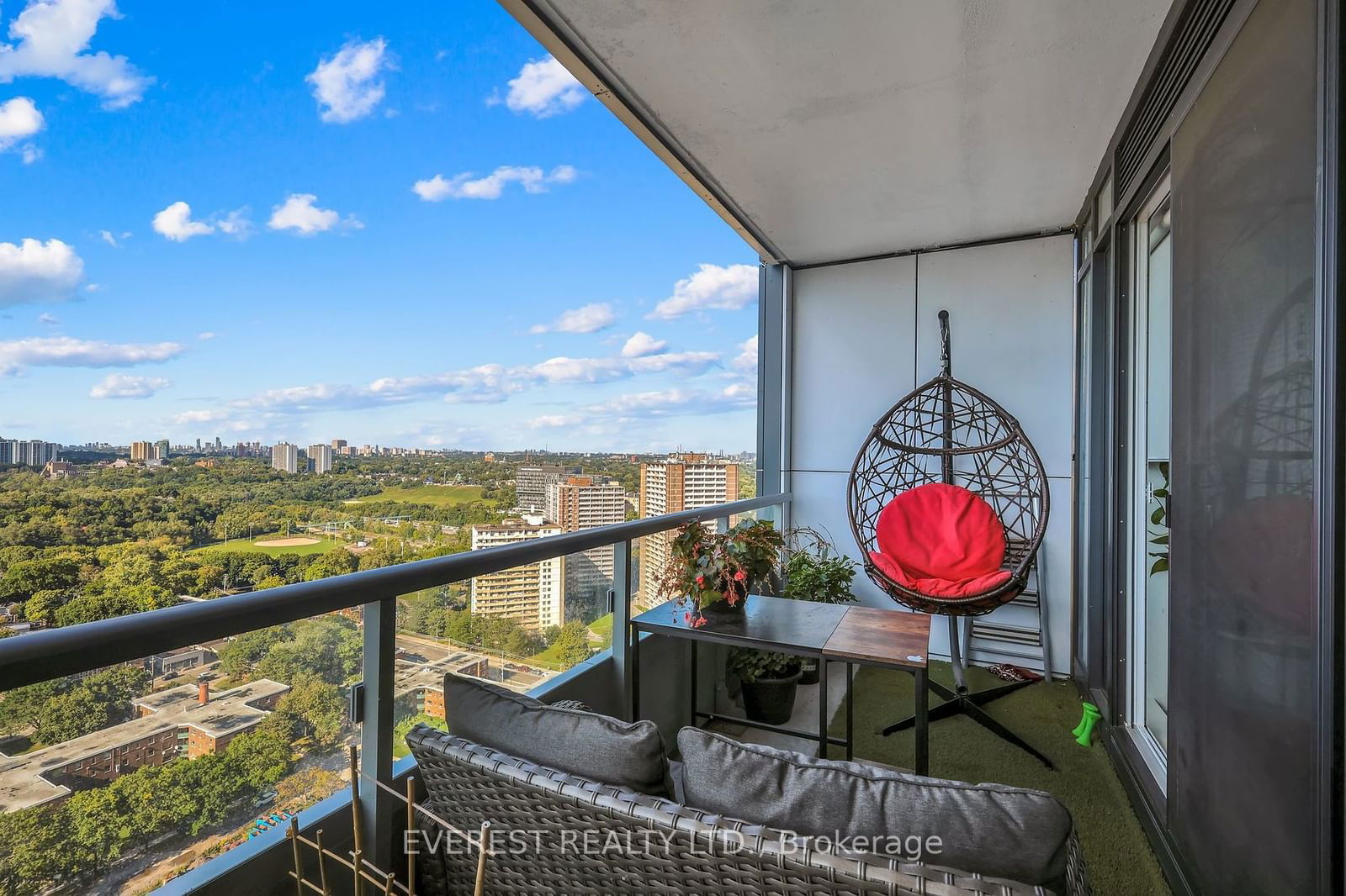 225 Sumach St, unit 2511 for sale - image #8