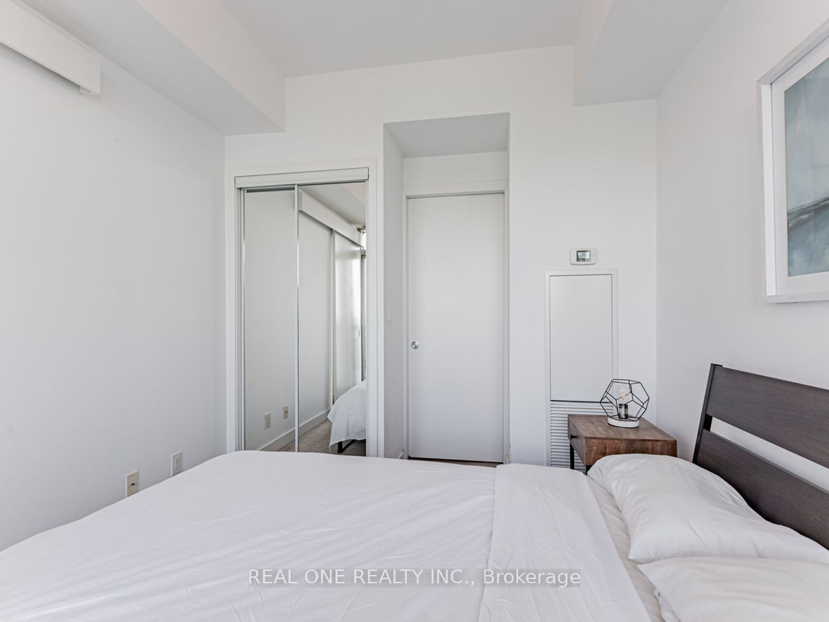 12 York St, unit 4710 for rent - image #14