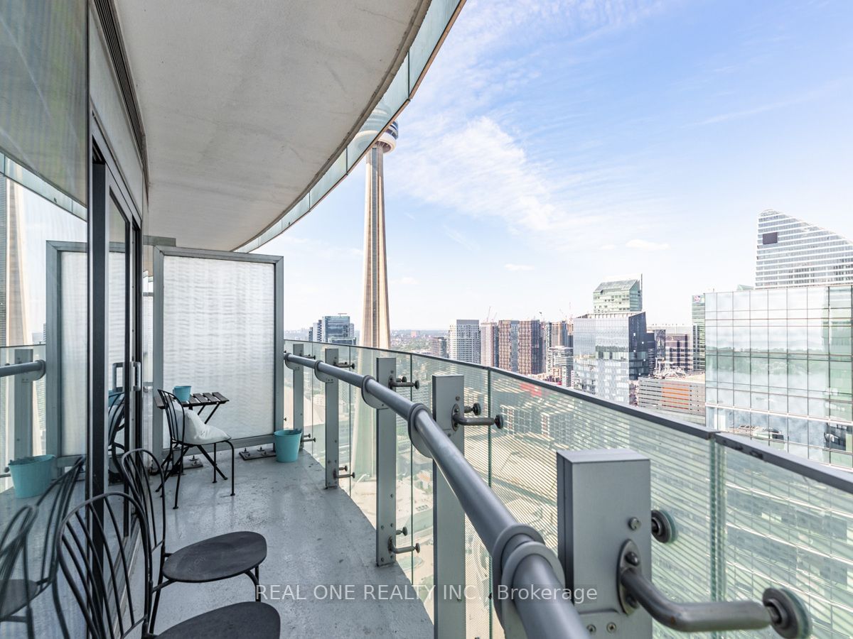 12 York St, unit 4710 for rent - image #23