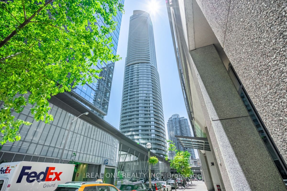 12 York St, unit 4710 for rent