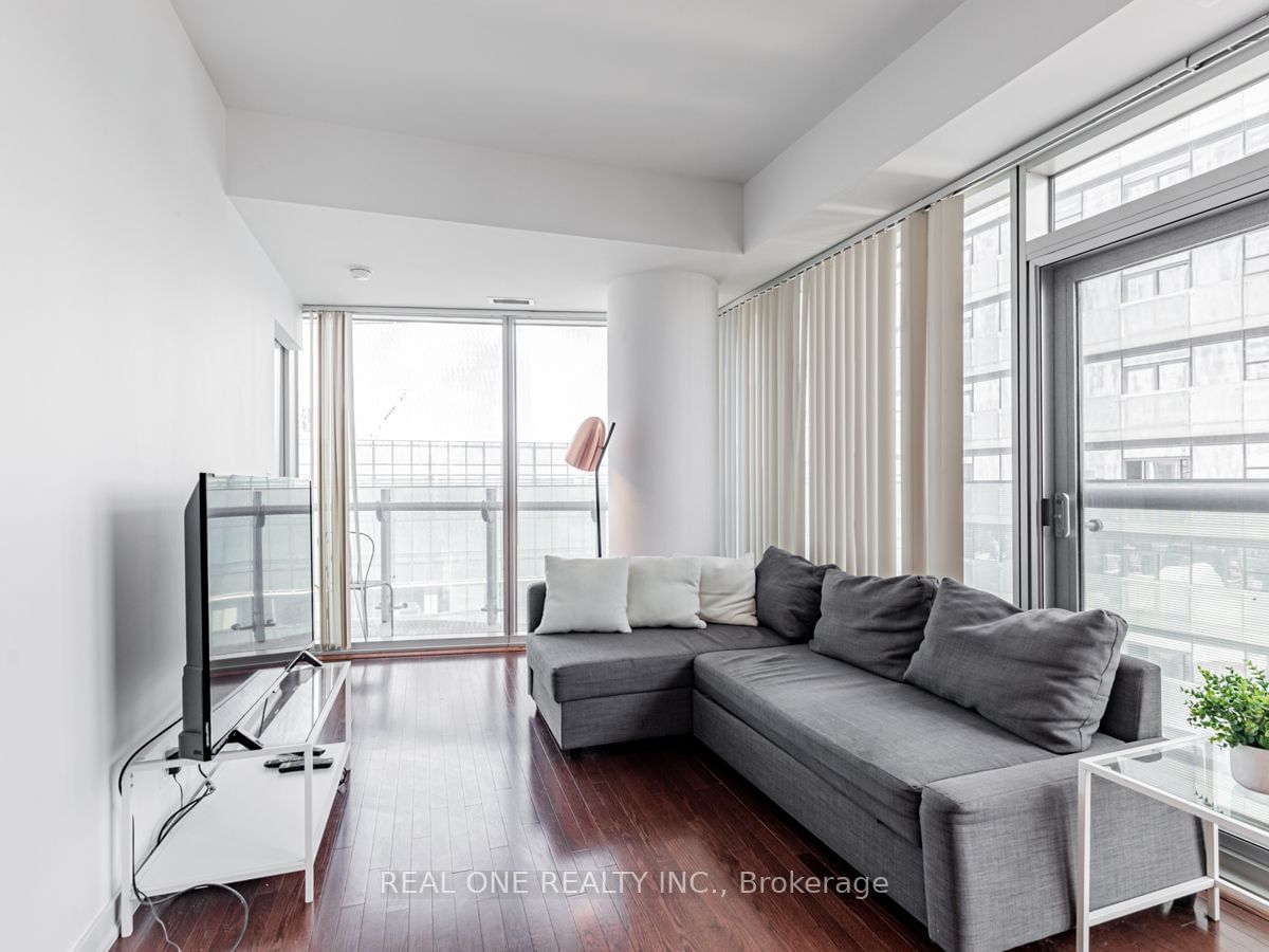 12 York St, unit 4710 for rent