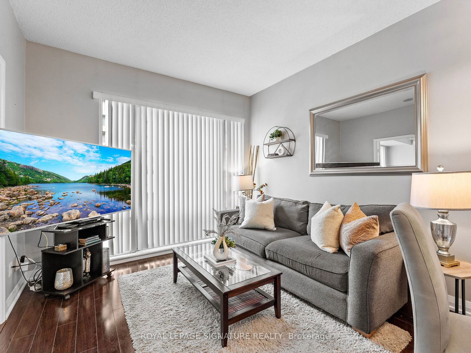 1121 Bay St, unit 306 for sale - image #10