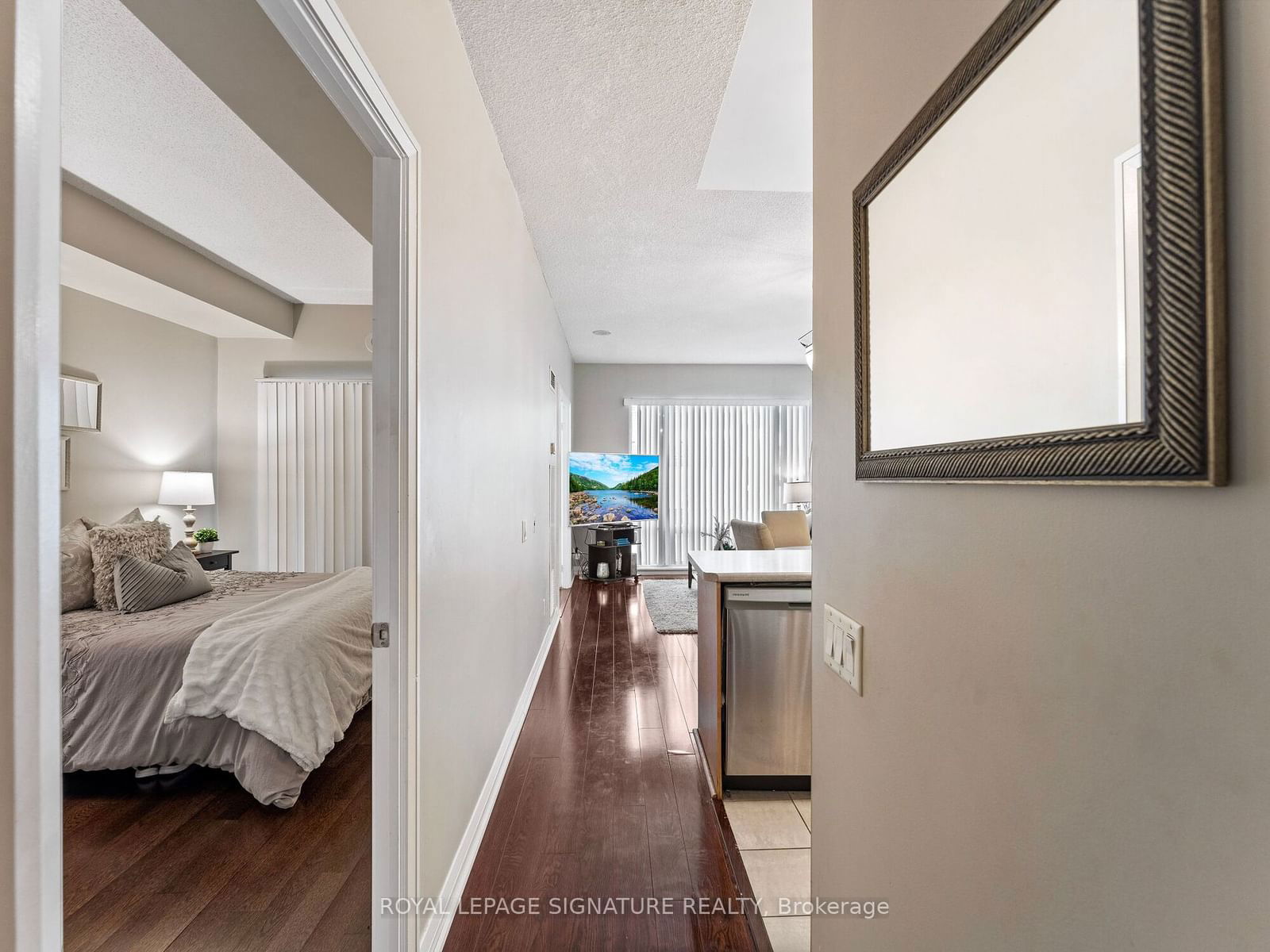 1121 Bay St, unit 306 for sale - image #7