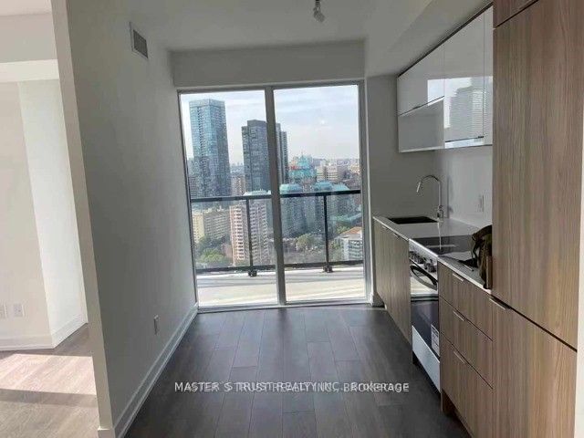 159 Wellesley St E, unit 2809 for rent - image #7