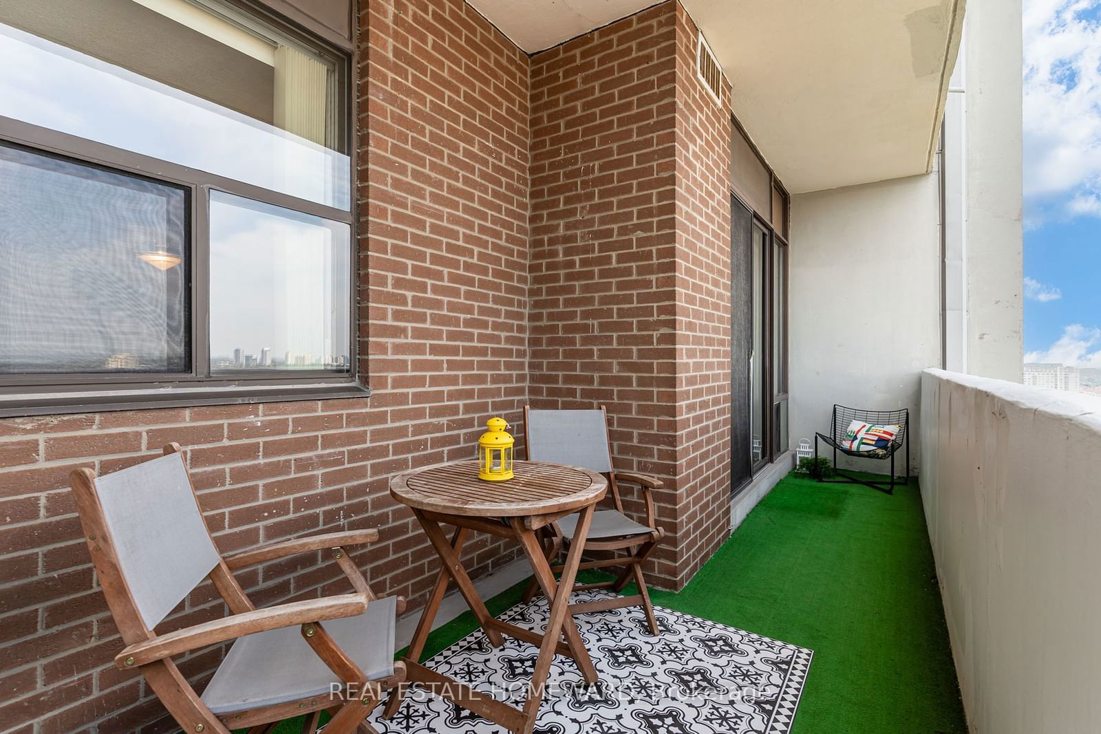 10 Tangreen Crt, unit 1701 for sale - image #17