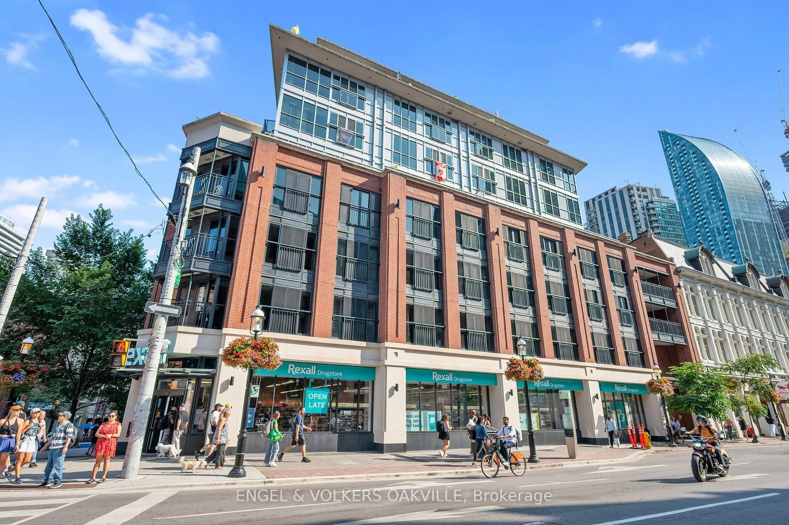 55 Front St E, unit 815 for sale