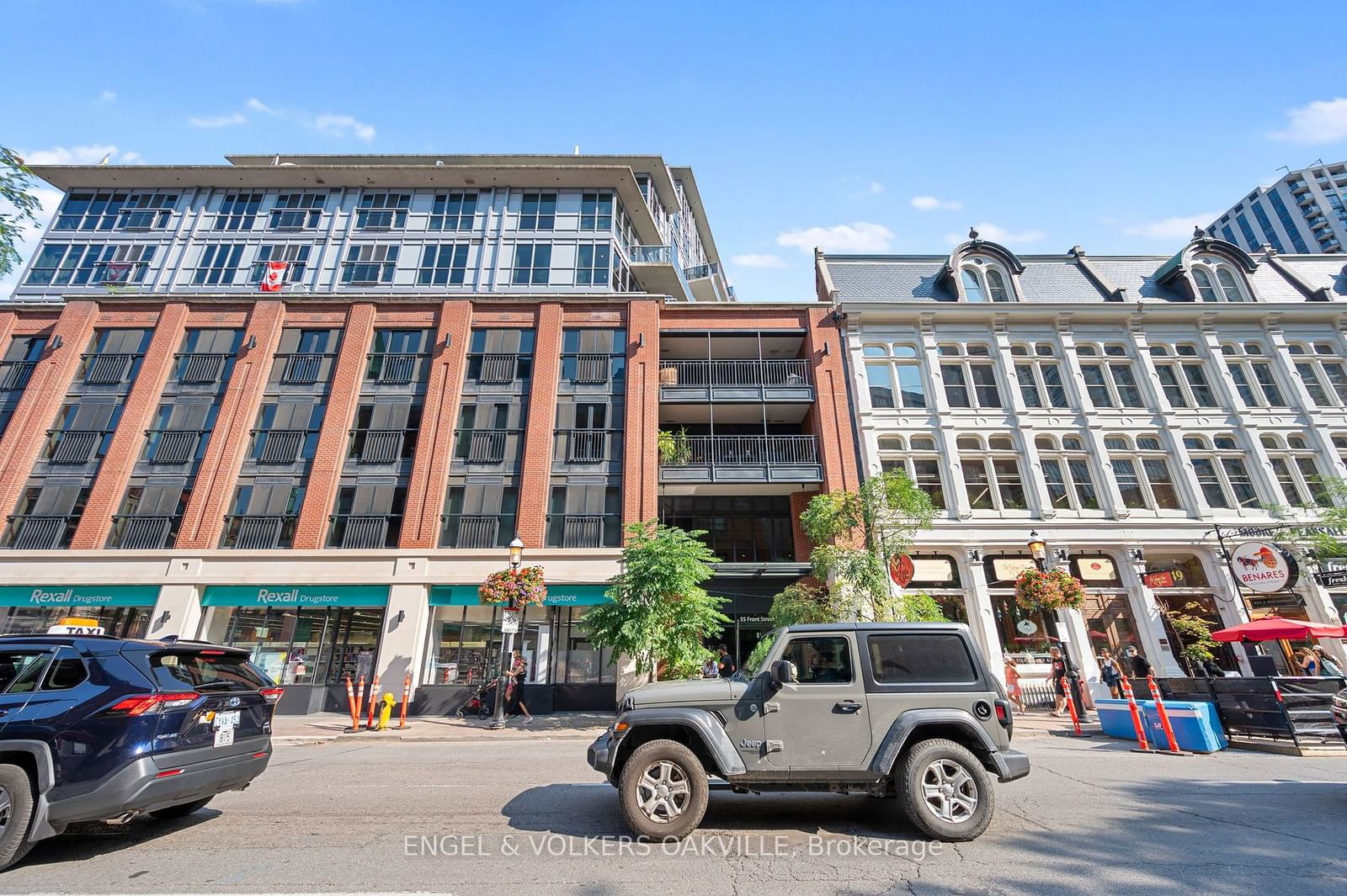 55 Front St E, unit 815 for sale