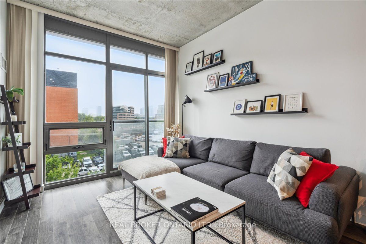 33 Mill St, unit 450 for sale - image #21