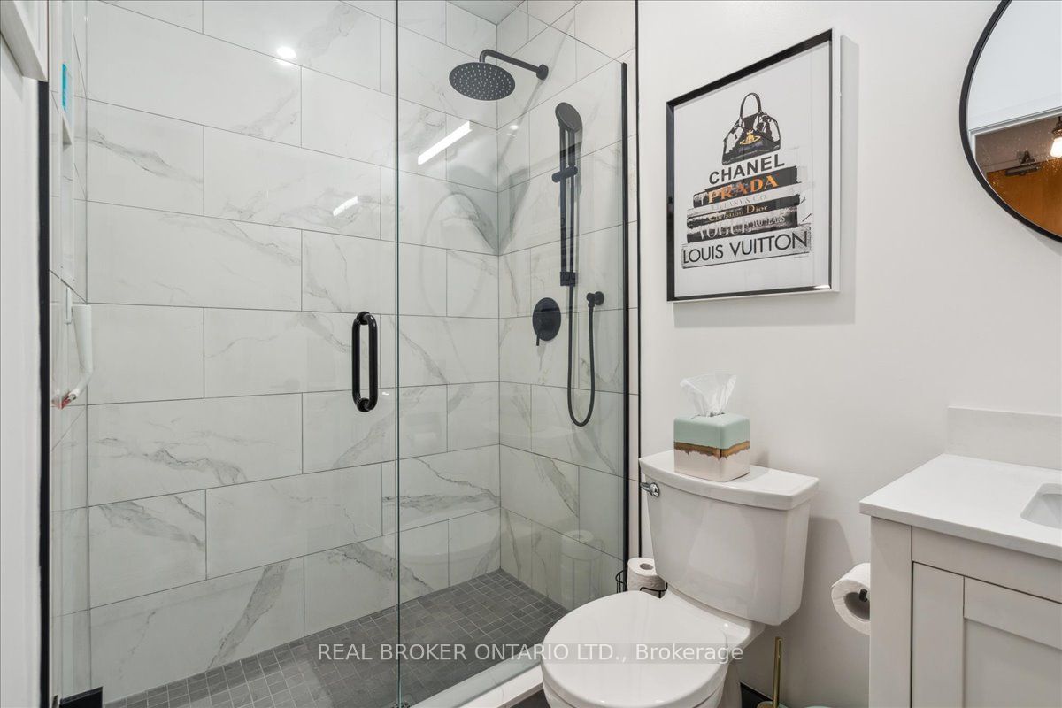 33 Mill St, unit 450 for sale - image #32