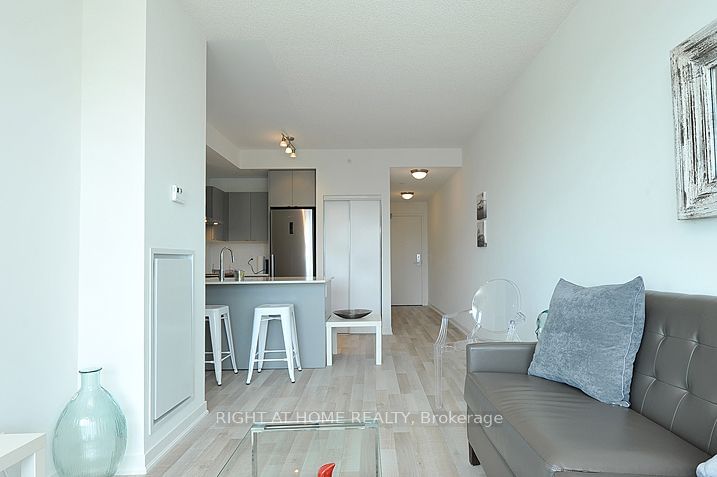 51 East Liberty St, unit 1311 for sale - image #8