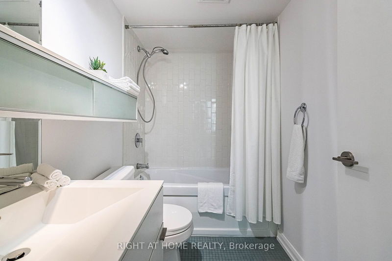 111 Elizabeth St, unit 1038 for sale - image #1