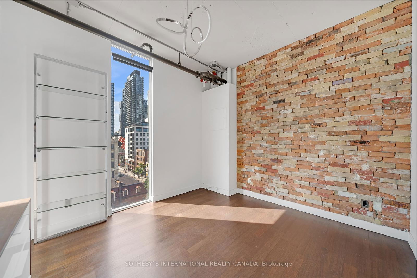 169 John St, unit 801 for sale - image #21