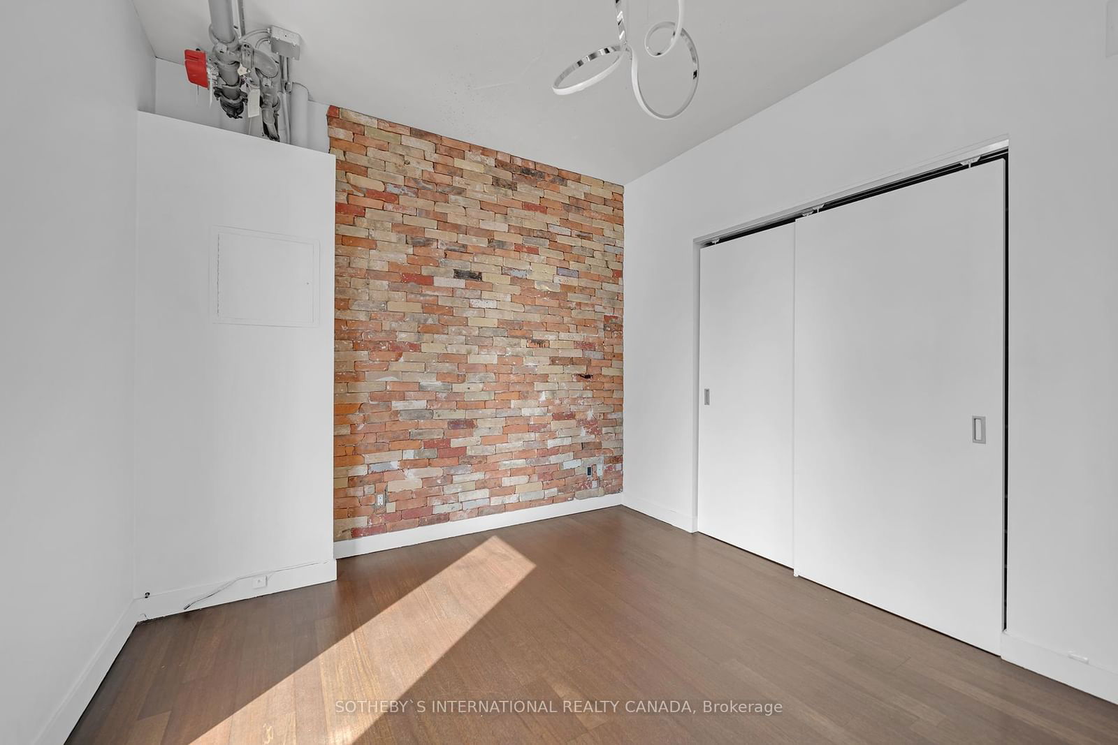 169 John St, unit 801 for sale - image #22