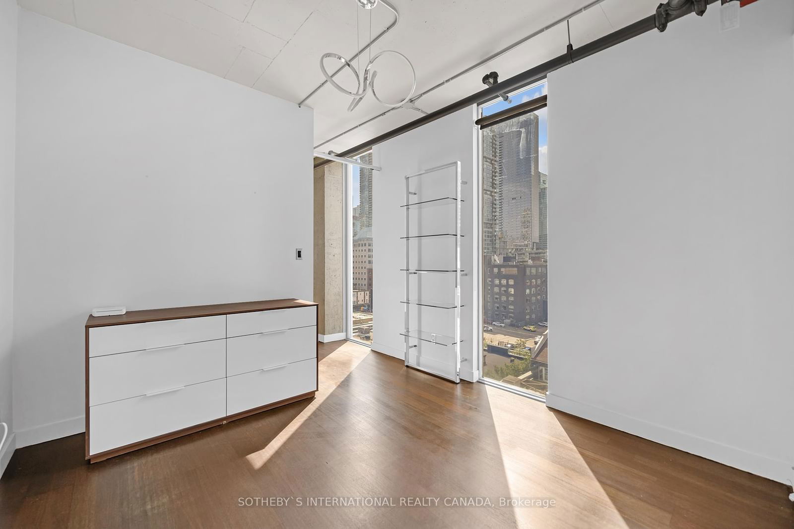 169 John St, unit 801 for sale - image #23