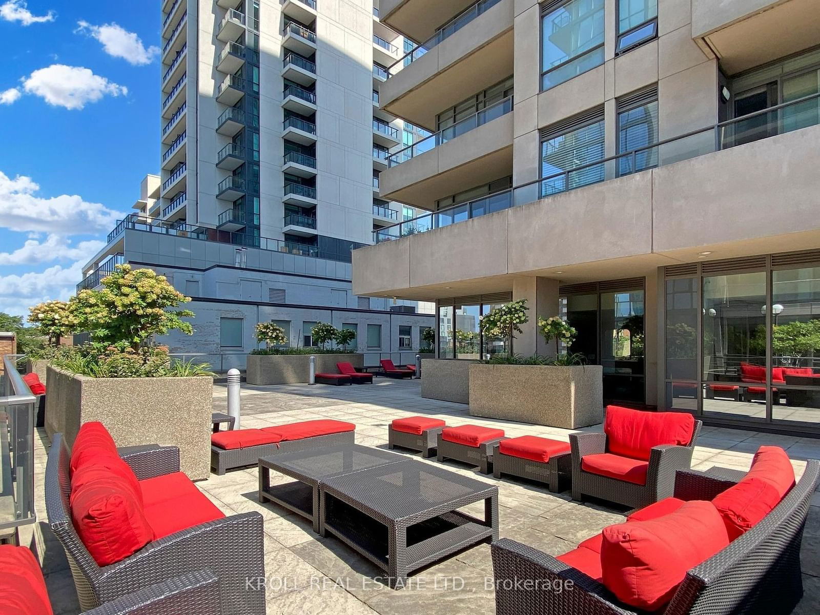 500 St Clair Ave W, unit 1304 for rent - image #25