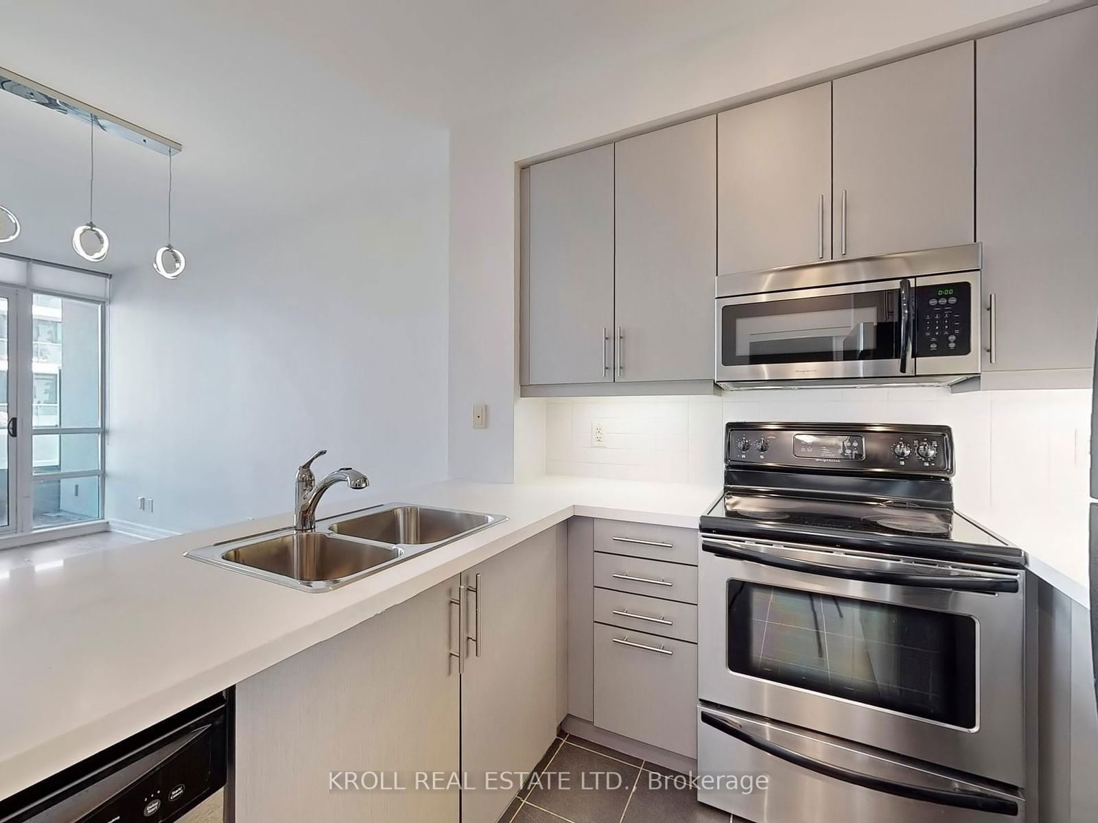 500 St Clair Ave W, unit 1304 for rent - image #5