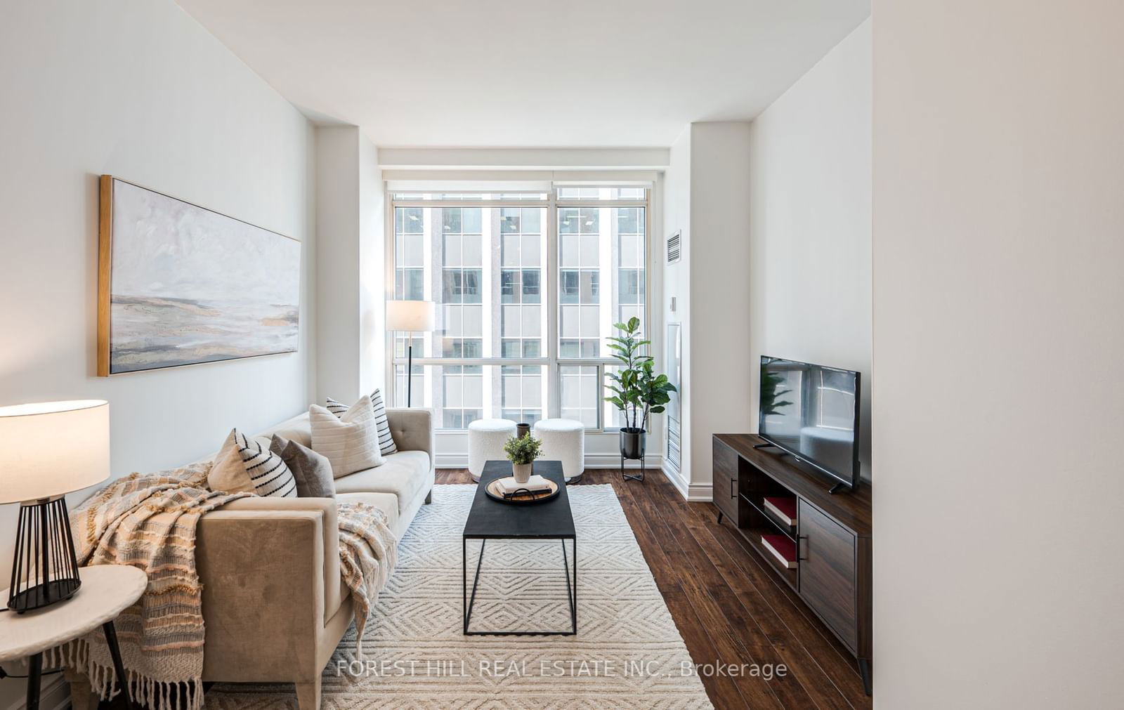 7 King St E, unit 812 for sale - image #2