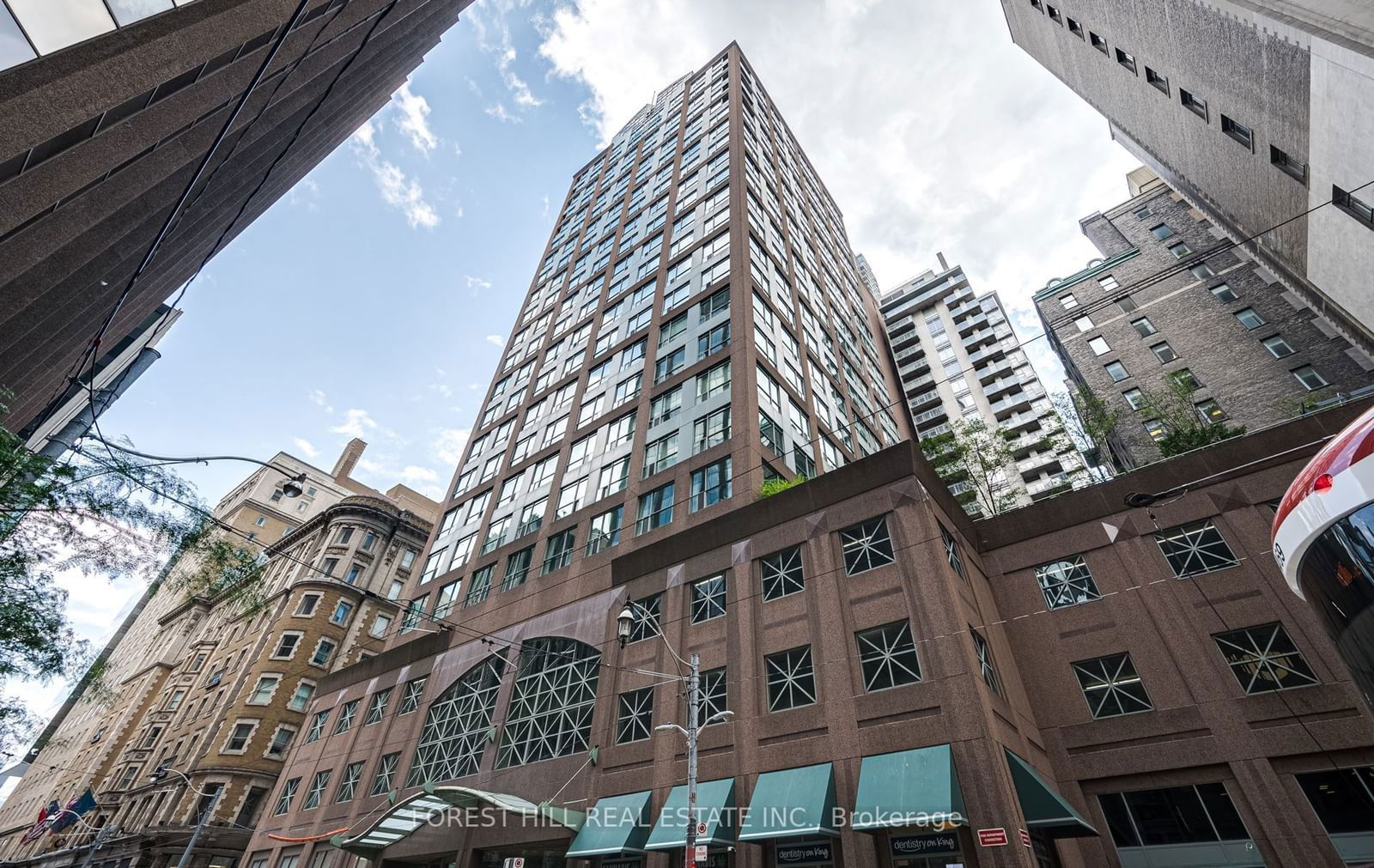 7 King St E, unit 812 for sale