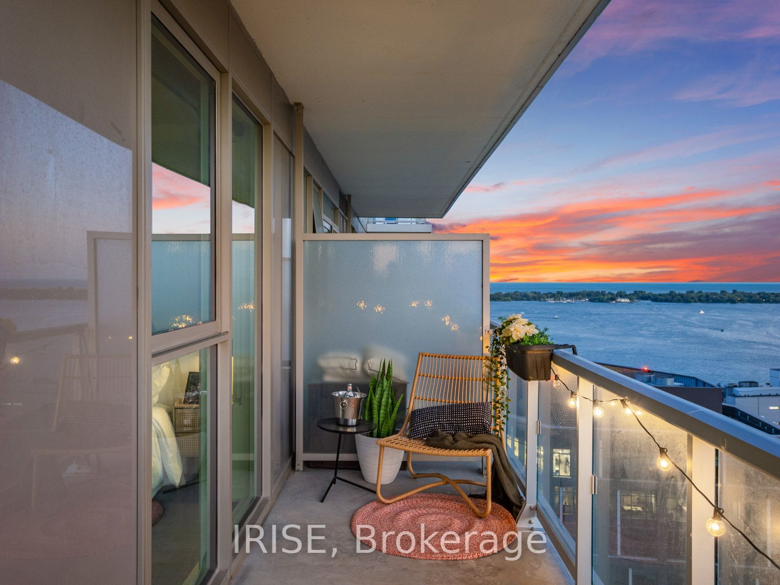 20 Richardson St, unit 2207 for sale - image #19