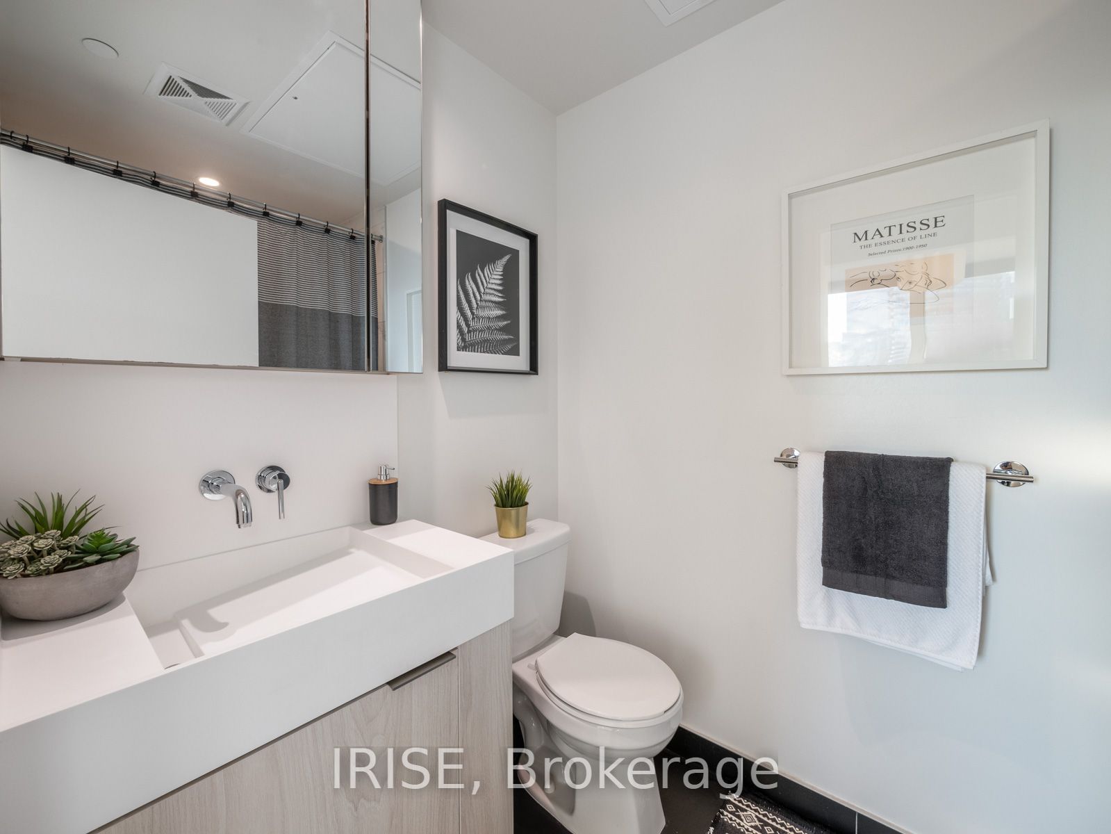 20 Richardson St, unit 2207 for sale - image #25