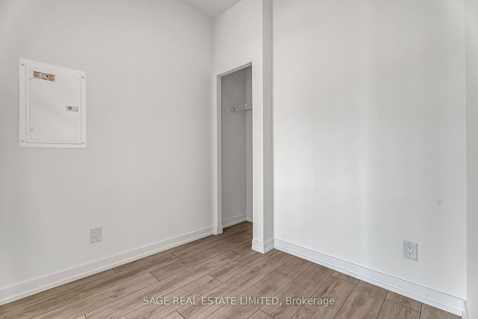 500 Dupont St, unit 416 for rent - image #25