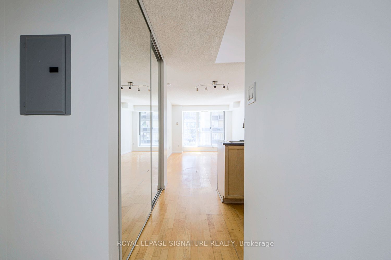 188 Redpath Ave, unit 511 for sale - image #4