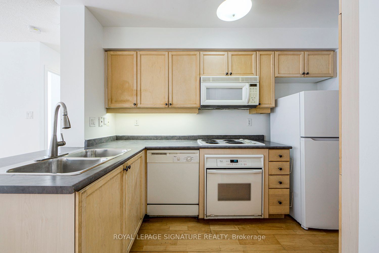 188 Redpath Ave, unit 511 for sale - image #6